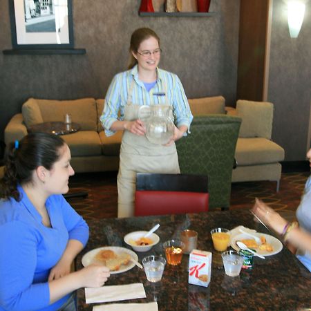 Hampton Inn & Suites Lebanon Interior photo
